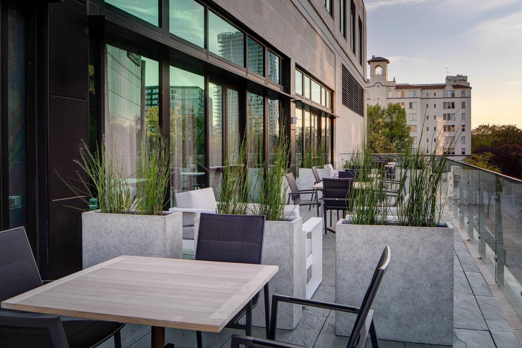 Marriott Dallas Uptown Luaran gambar